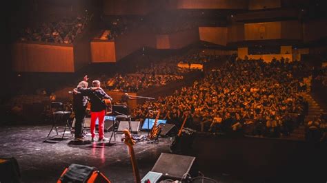  El Concierto Épico de Zalaw: Un Baile de Alegría y Ritmos Inolvidables